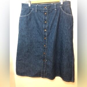 Vintage wrangler skirt size 12 , waist is 18” flat
